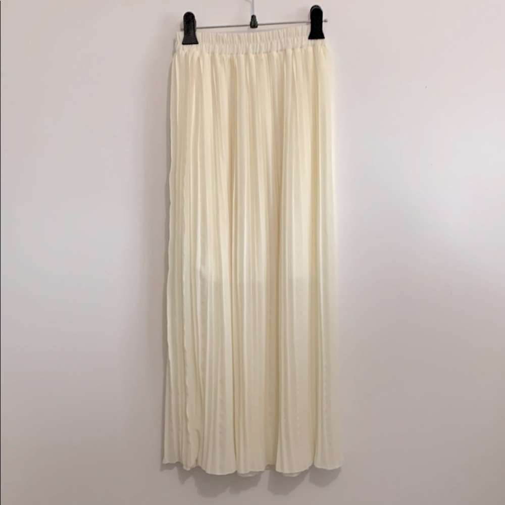 Korean style Women’s Cream pleated midi Skirt size Xs-M - Picture 2 of 4